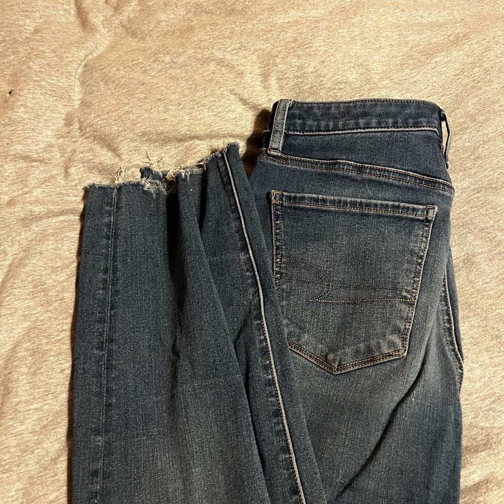 Blue skinny jeans